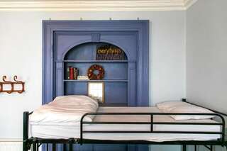 Хостелы Spoon and the Stars Hostel Дроэда Кровать в общем номере для мужчин и женщин с 10 кроватями-16